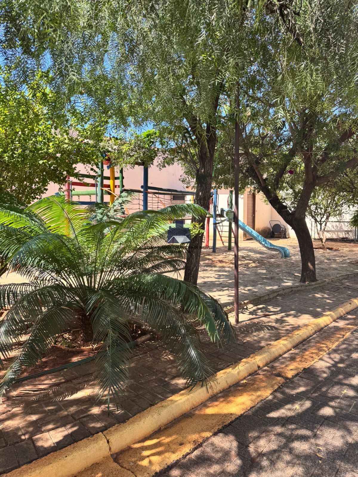 Casa de Condomínio com 3 quartos à venda, 160m² — foto 13 de 23