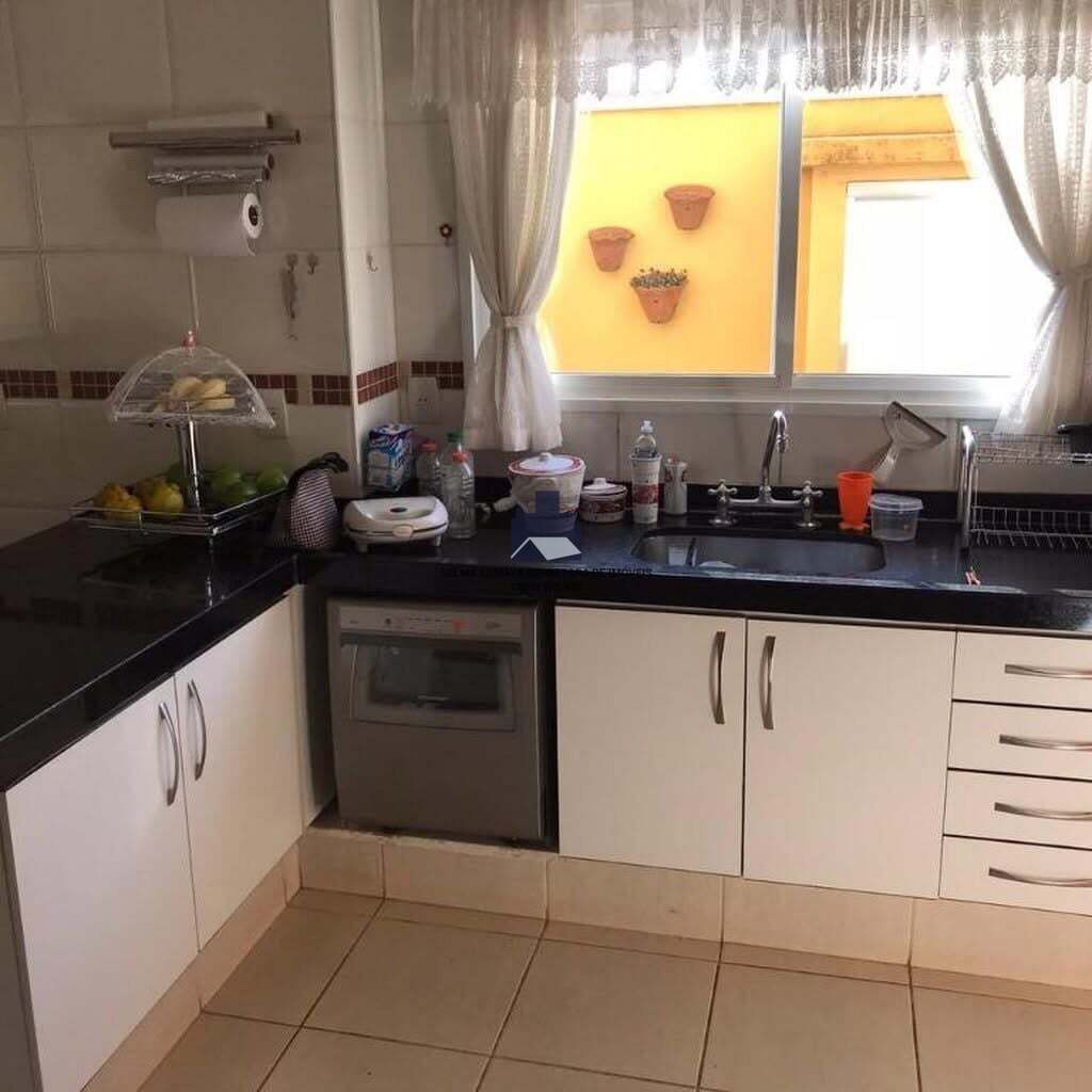 Casa de Condomínio com 4 quartos à venda, 353m² — foto 7 de 16