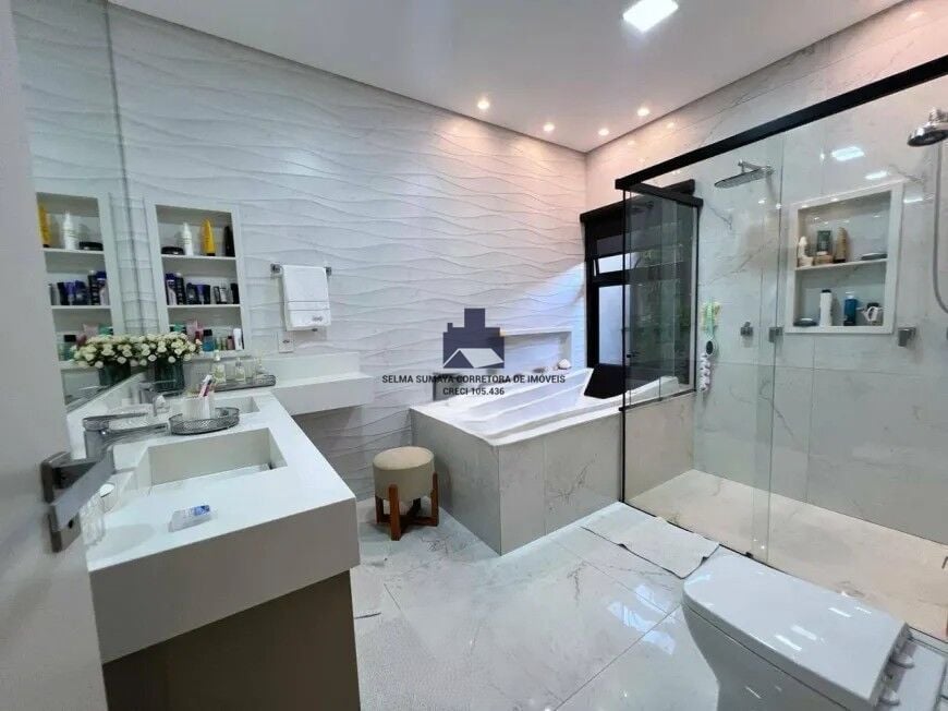 Casa de Condomínio com 3 quartos à venda, 250m² — foto 8 de 18