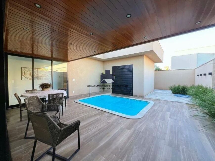 Casa de Condomínio com 3 quartos à venda, 250m² — foto 17 de 18