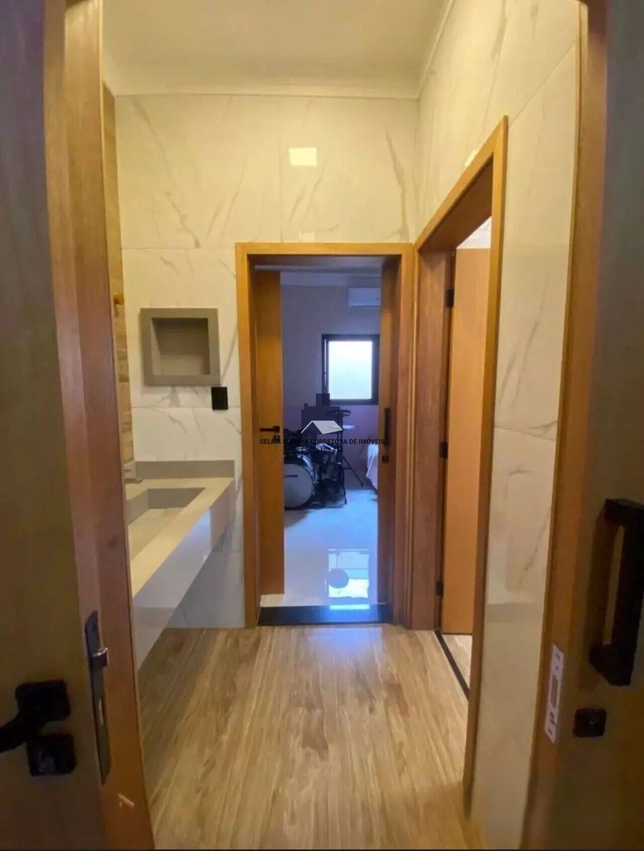 Casa de Condomínio com 3 quartos à venda, 200m² — foto 16 de 18