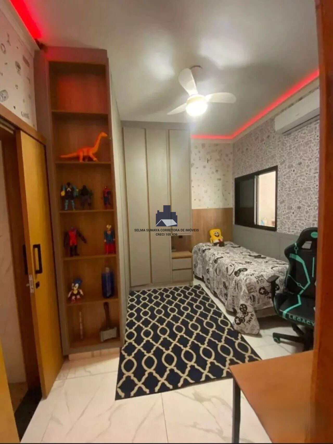 Casa de Condomínio com 3 quartos à venda, 200m² — foto 17 de 18