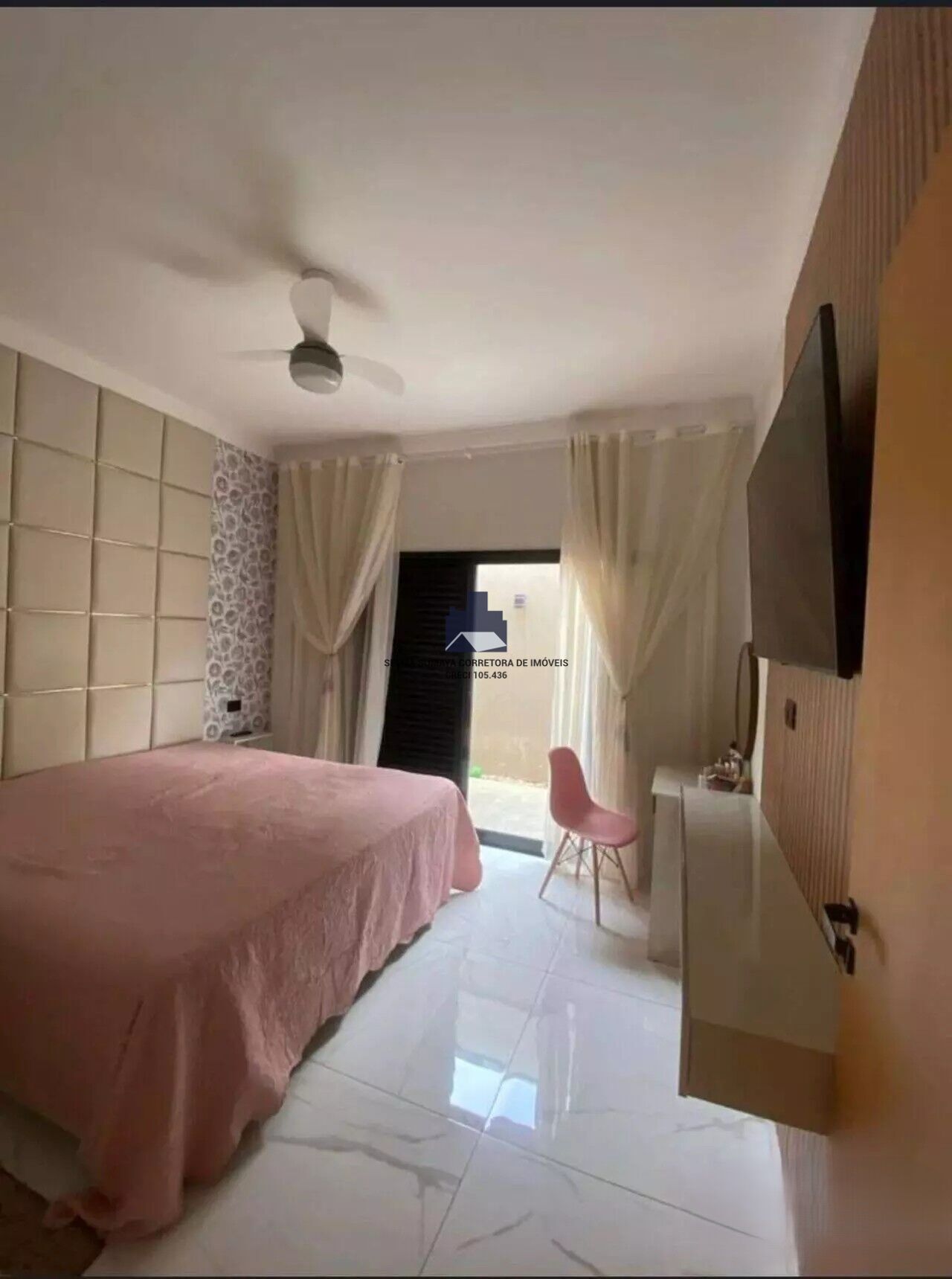 Casa de Condomínio com 3 quartos à venda, 200m² — foto 14 de 18