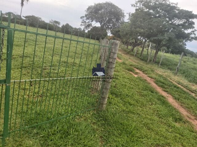 Terreno / Lote / Condomínio à venda, 57500m² — foto 8 de 33