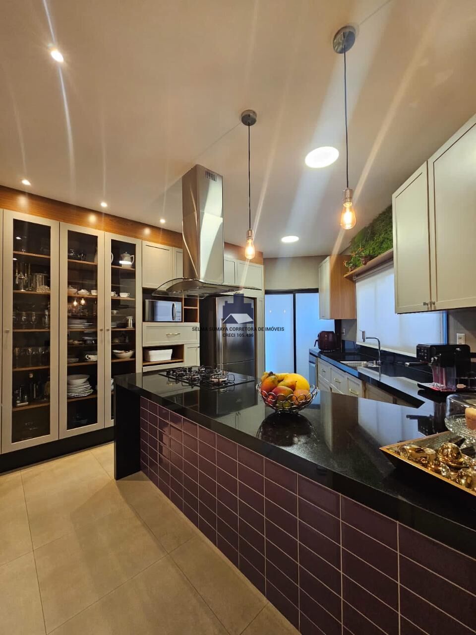 Casa de Condomínio com 4 quartos à venda, 306m² — foto 9 de 20