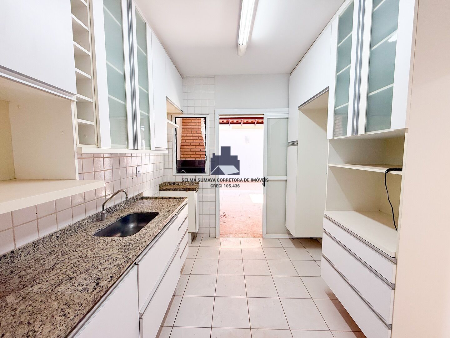 Casa de Condomínio com 3 quartos à venda, 130m² — foto 4 de 19