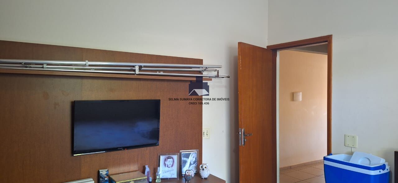 Casa com 3 quartos à venda, 217m² — foto 10 de 24