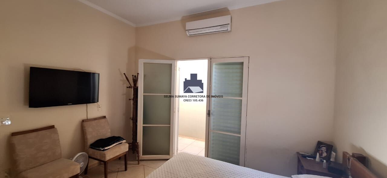 Casa com 3 quartos à venda, 217m² — foto 19 de 24