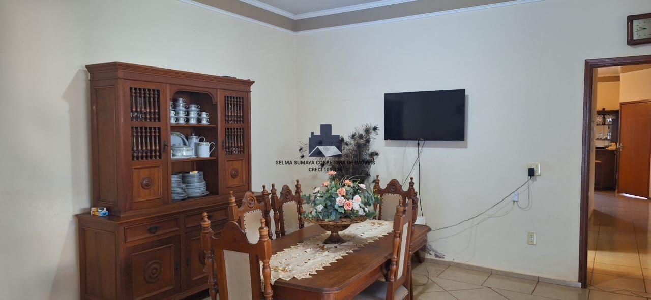 Casa com 3 quartos à venda, 217m² — foto 6 de 24