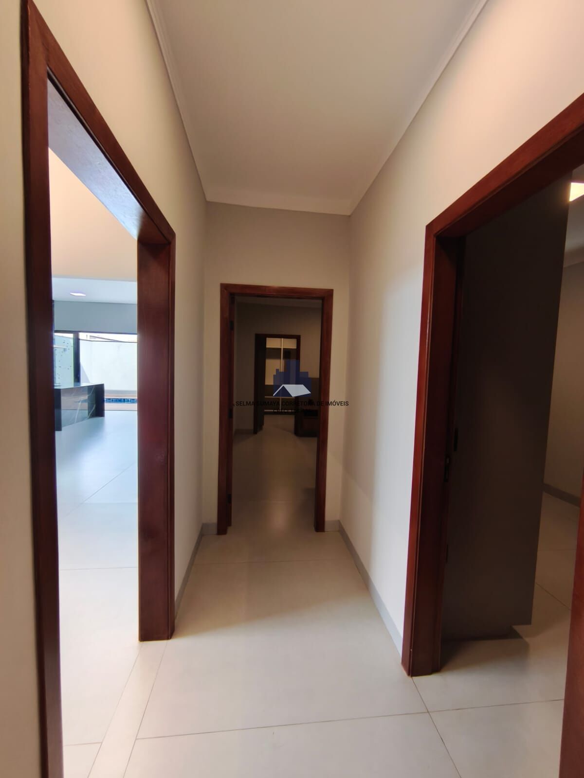Casa de Condomínio com 3 quartos à venda, 188m² — foto 19 de 43