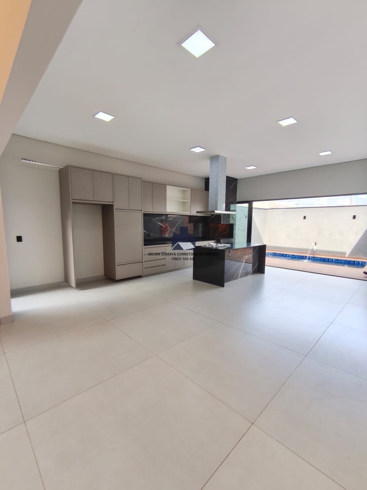 Casa de Condomínio com 3 quartos à venda, 188m² — foto 15 de 43