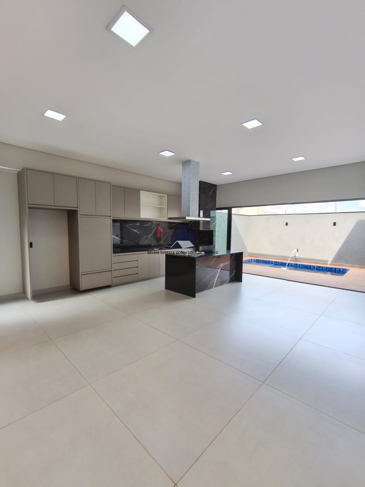 Casa de Condomínio com 3 quartos à venda, 188m² — foto 12 de 43