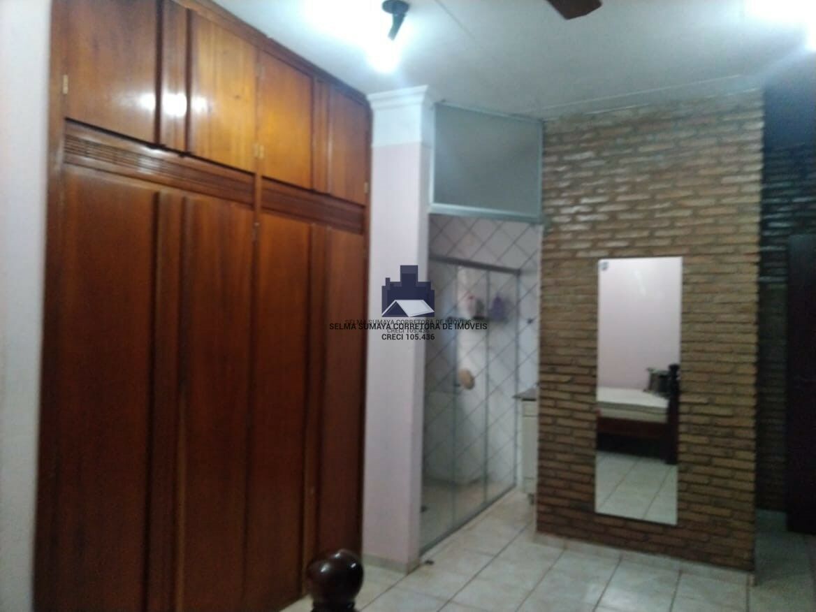 Casa com 3 quartos à venda, 240m² — foto 28 de 29