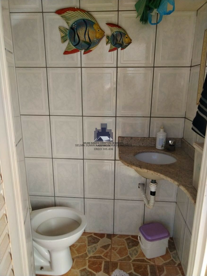 Casa com 3 quartos à venda, 240m² — foto 25 de 29