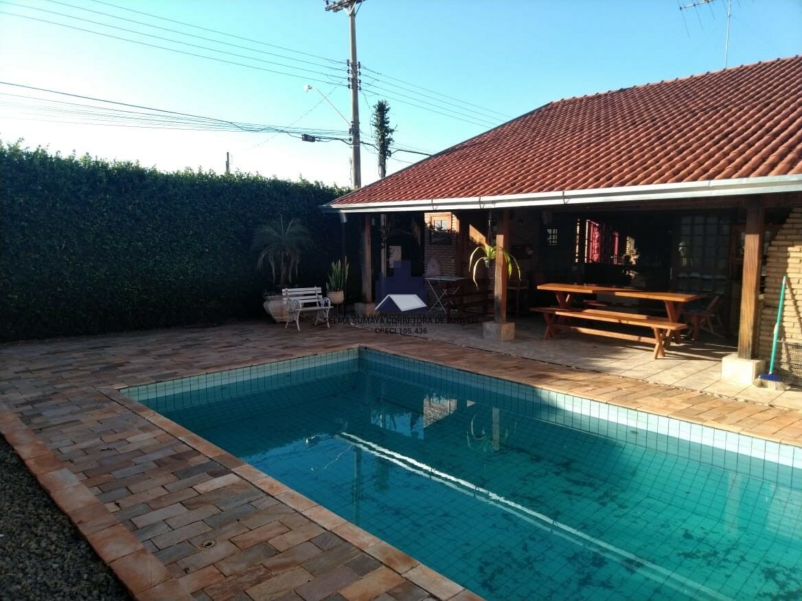 Casa com 3 quartos à venda, 240m² — foto 9 de 29