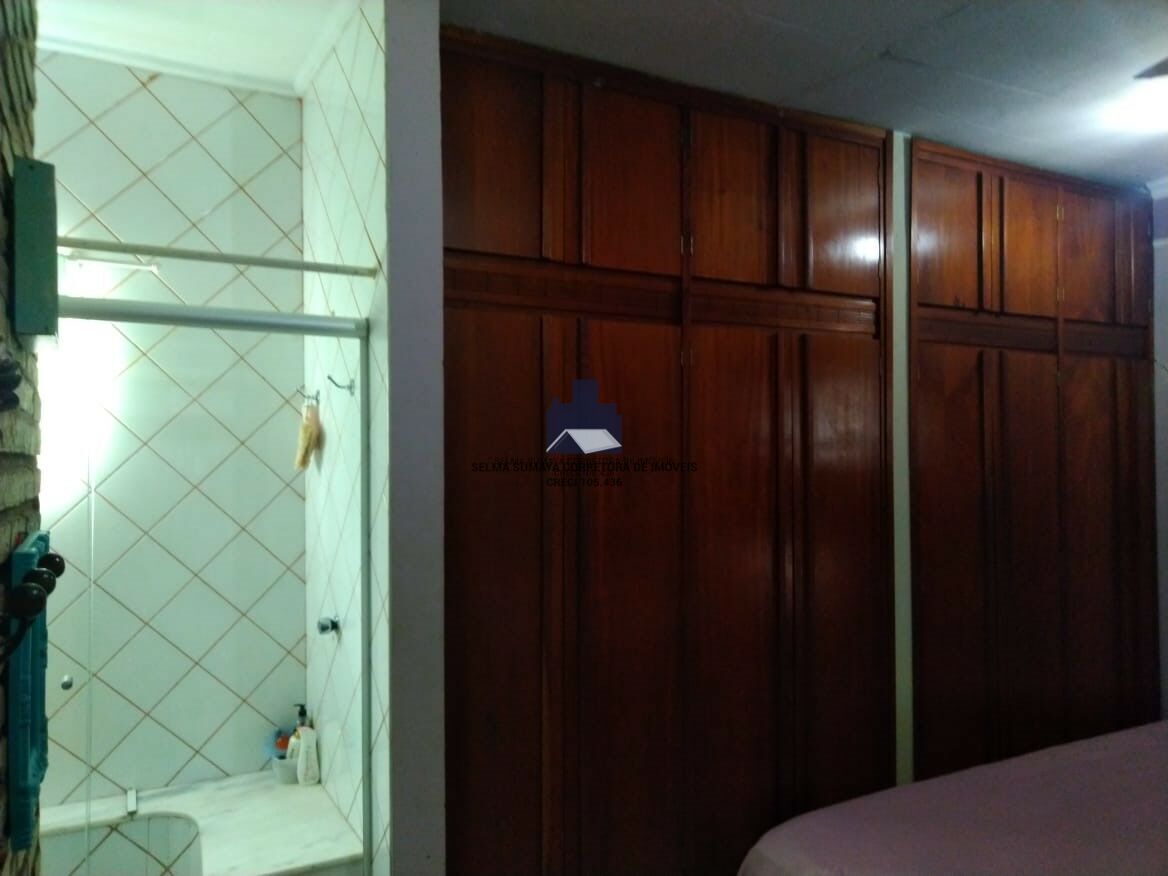 Casa com 3 quartos à venda, 240m² — foto 21 de 29