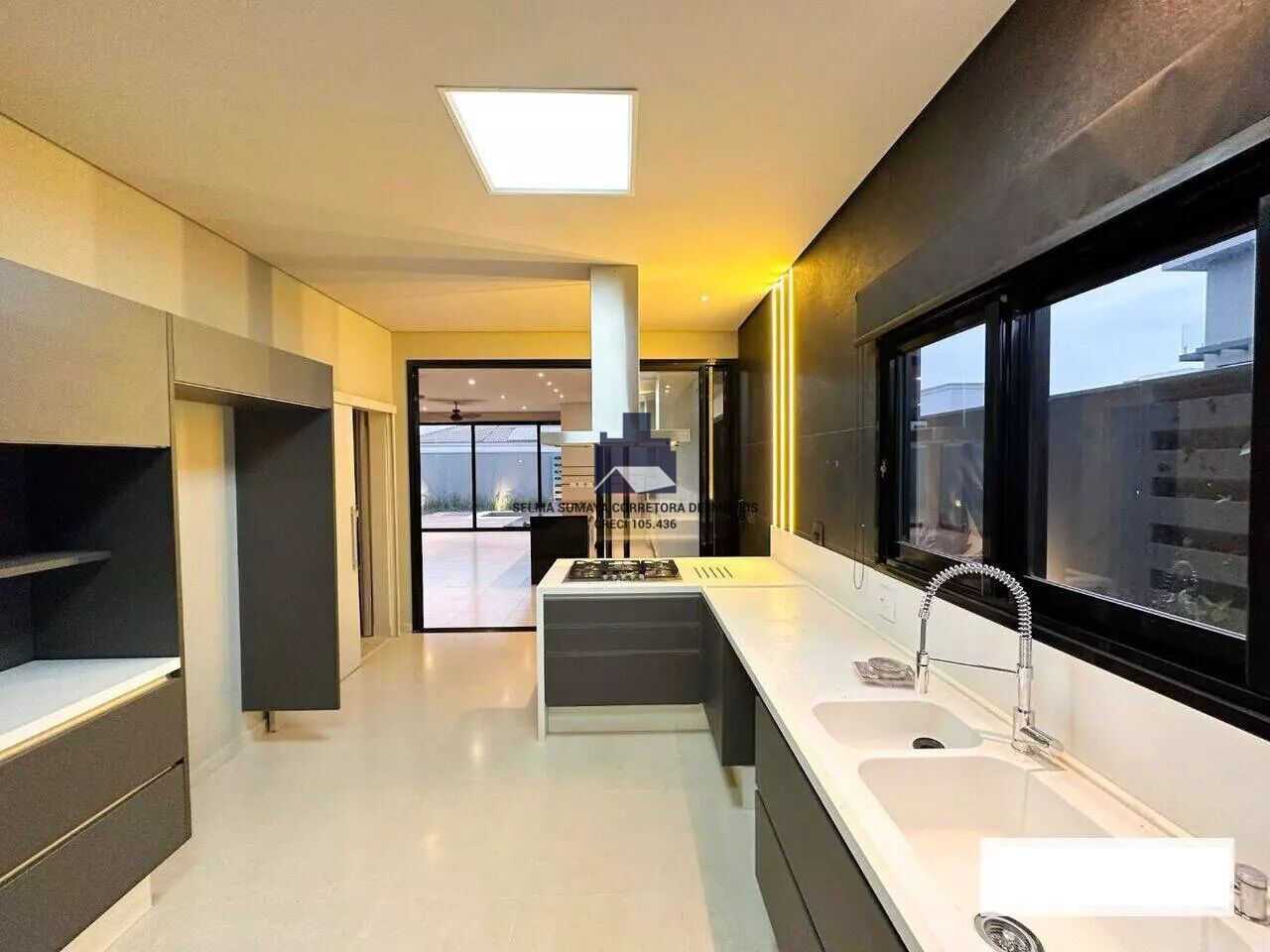 Casa de Condomínio com 3 quartos à venda, 347m² — foto 17 de 22