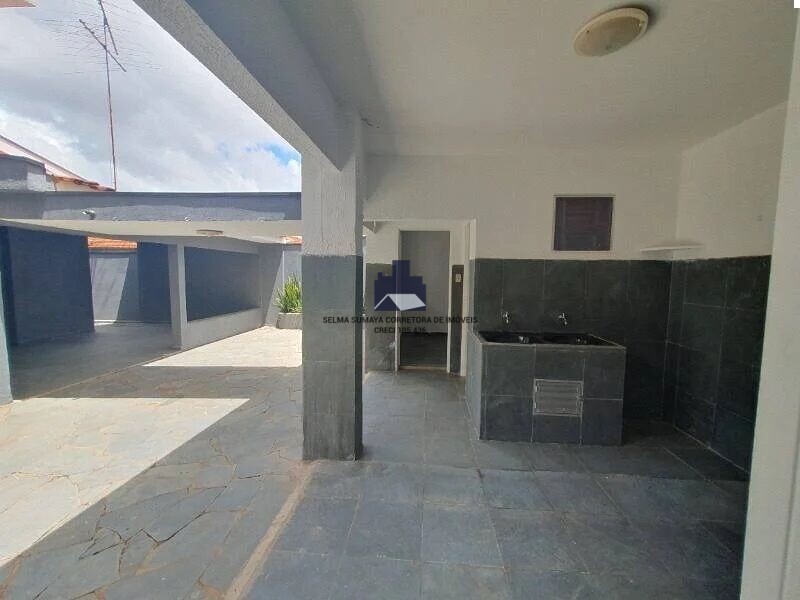 Casa com 3 quartos à venda, 260m² — foto 12 de 13