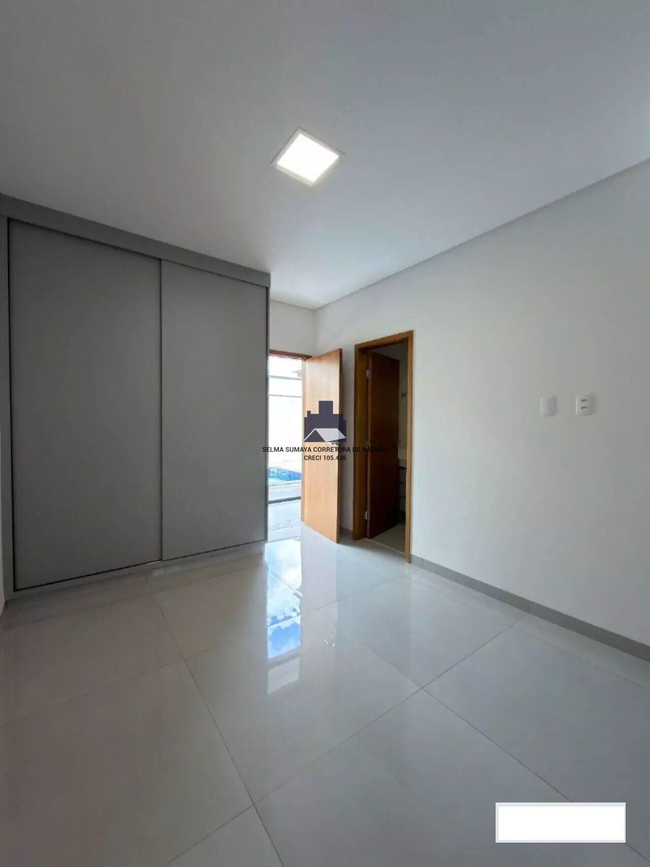Casa de Condomínio com 3 quartos à venda, 246m² — foto 12 de 16