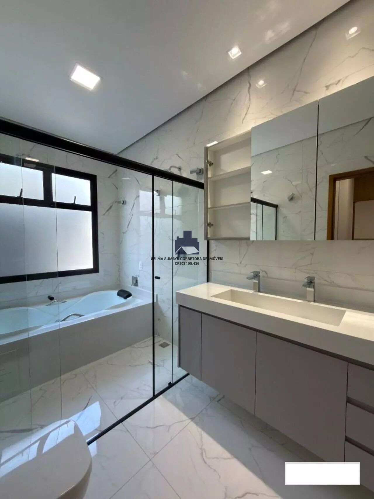 Casa de Condomínio com 3 quartos à venda, 246m² — foto 15 de 16