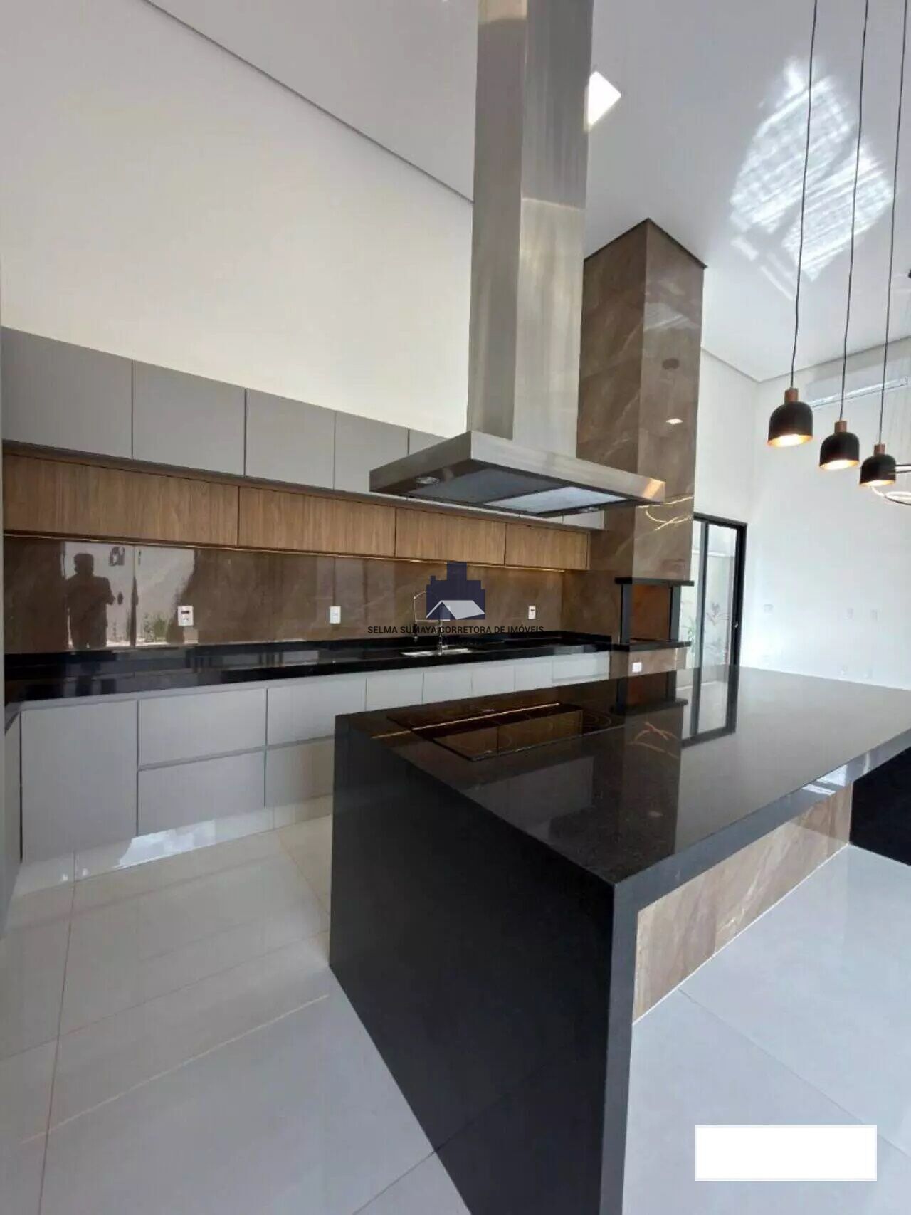 Casa de Condomínio com 3 quartos à venda, 246m² — foto 7 de 16