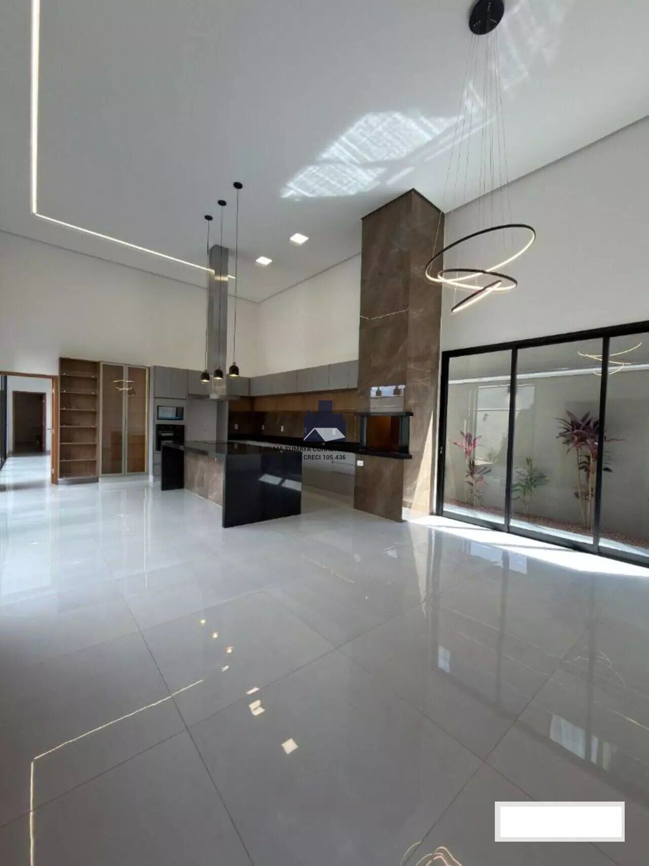 Casa de Condomínio com 3 quartos à venda, 246m² — foto 10 de 16