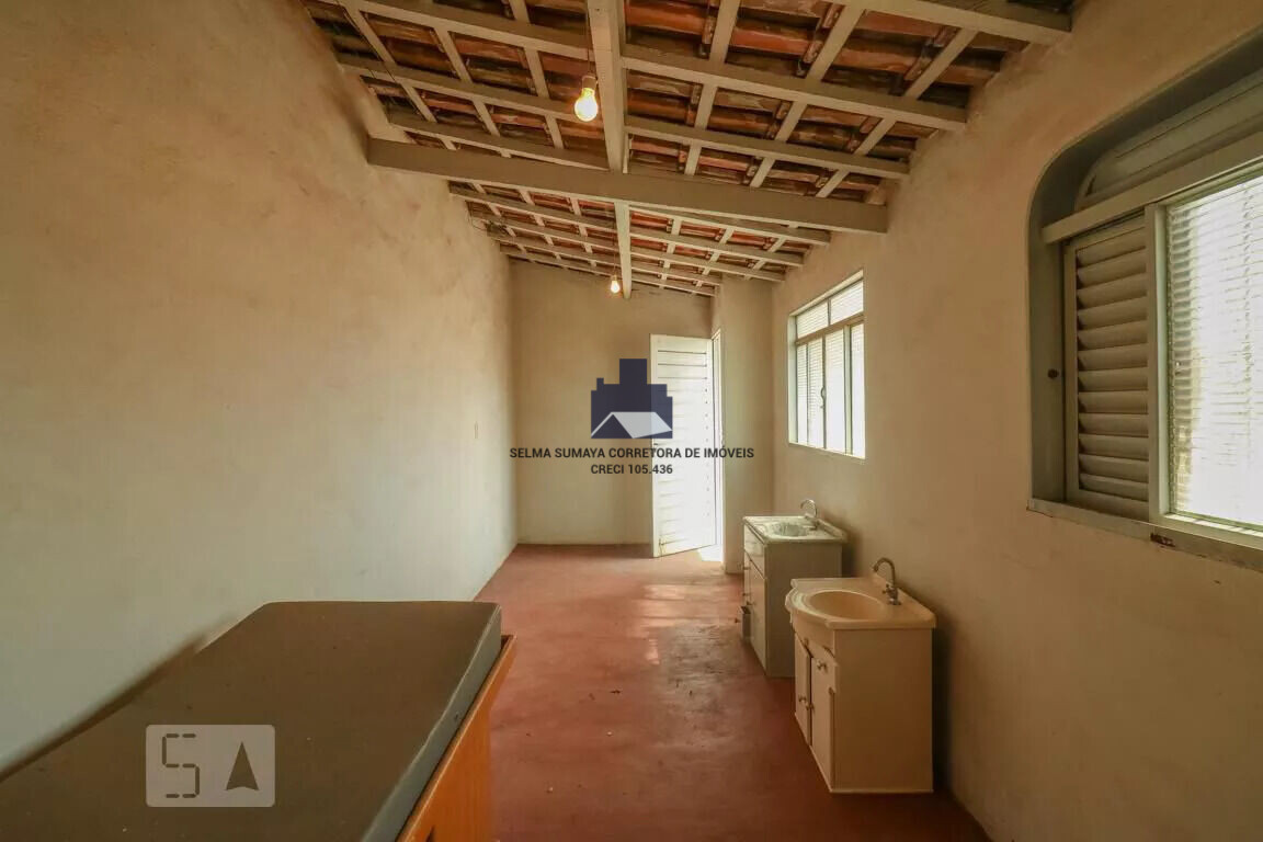 Casa com 3 quartos à venda, 250m² — foto 9 de 32