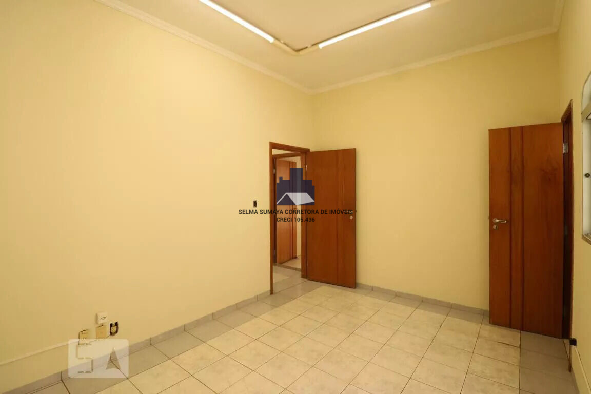 Casa com 3 quartos à venda, 250m² — foto 15 de 32