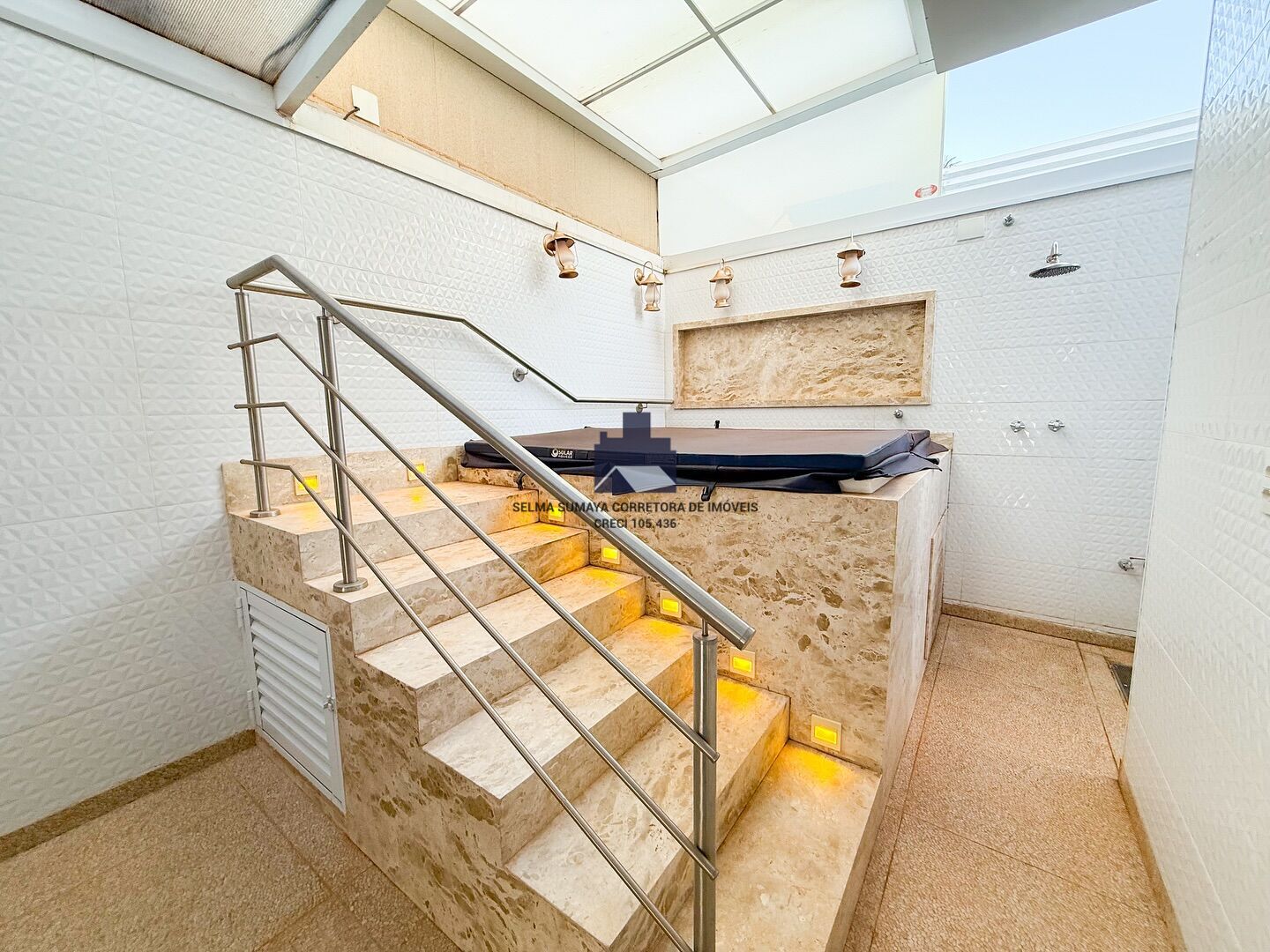 Casa de Condomínio com 3 quartos à venda, 280m² — foto 4 de 17