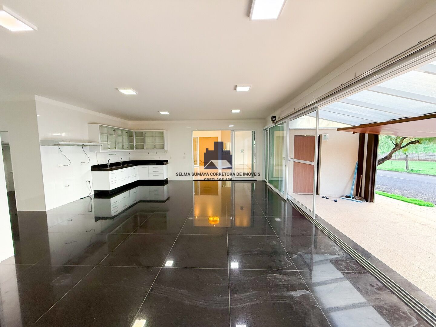 Casa de Condomínio com 3 quartos à venda, 280m² — foto 7 de 17