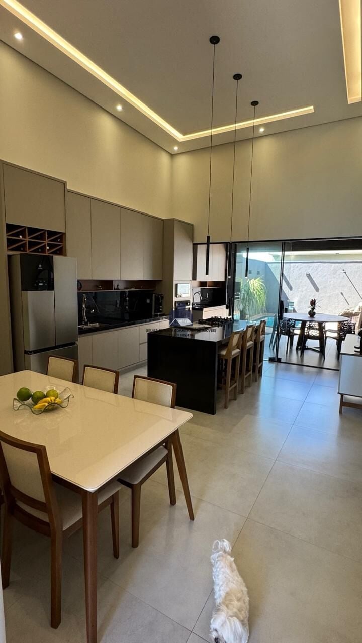 Casa de Condomínio com 3 quartos à venda, 150m² — foto 5 de 28