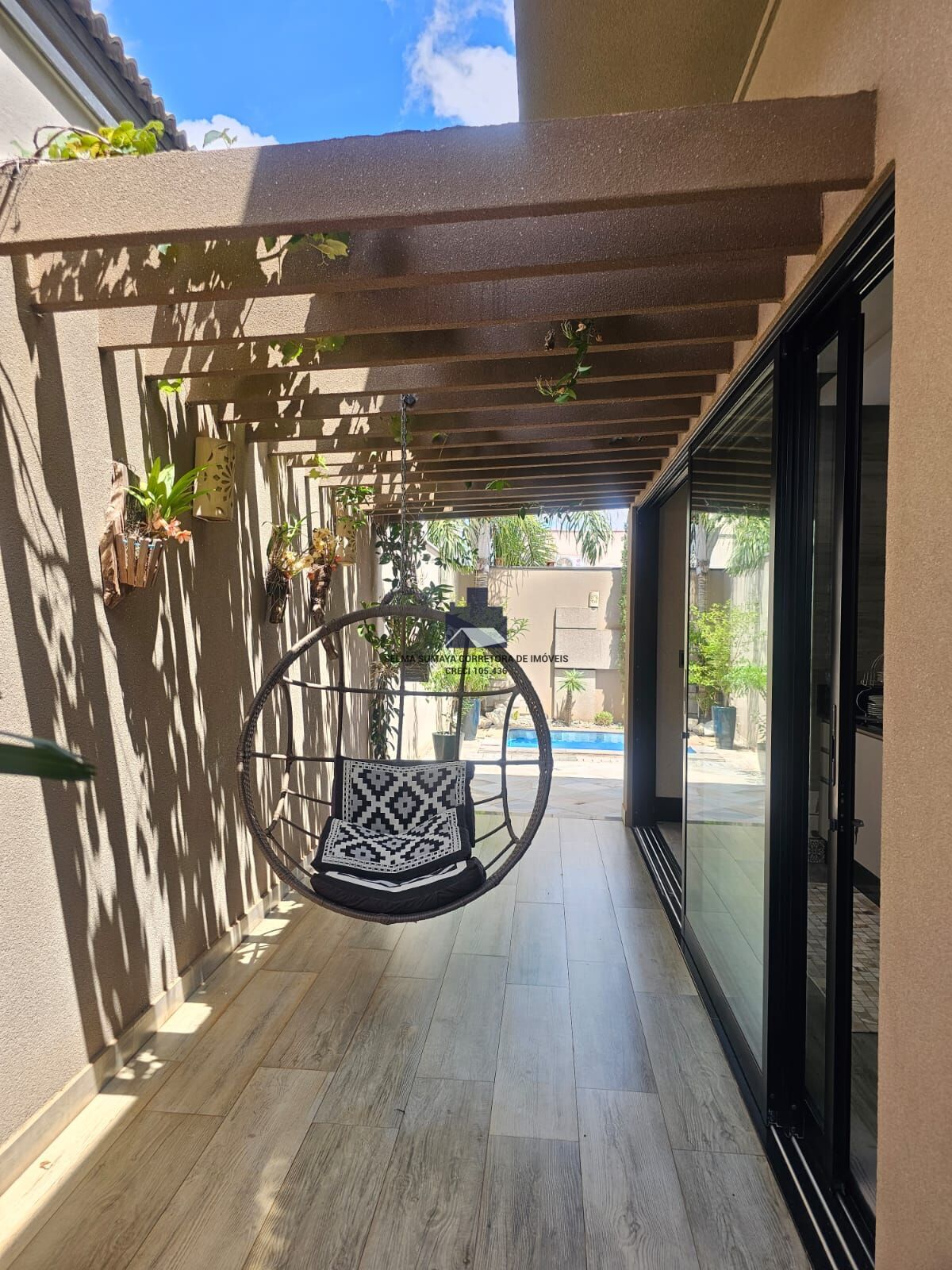 Casa de Condomínio com 3 quartos à venda, 219m² — foto 16 de 29