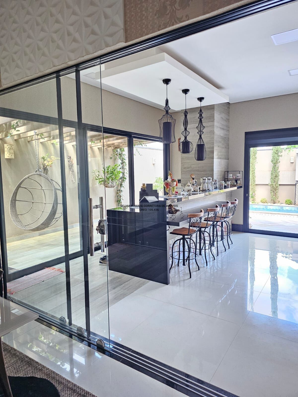 Casa de Condomínio com 3 quartos à venda, 219m² — foto 11 de 29