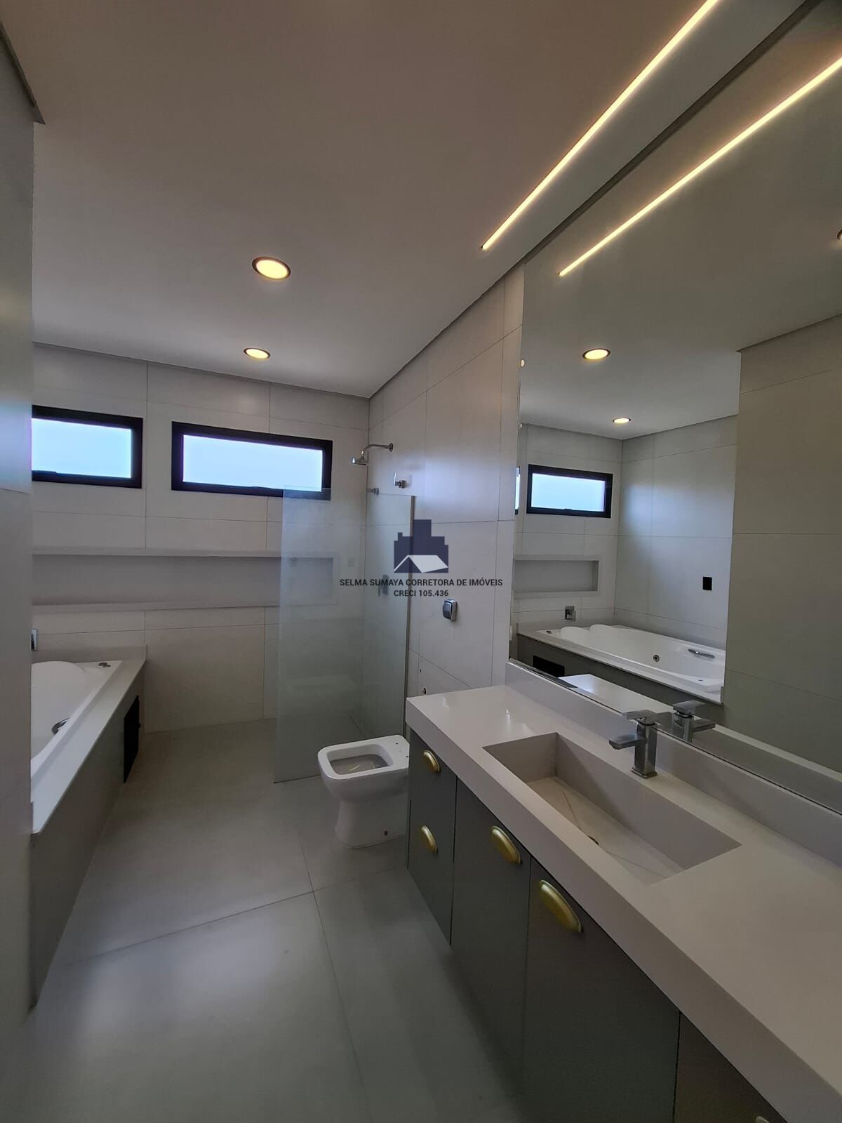 Casa de Condomínio com 3 quartos à venda, 250m² — foto 19 de 31