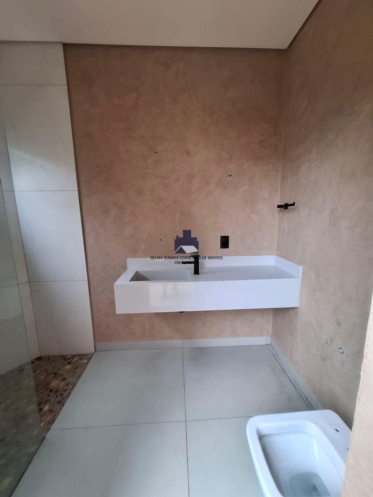 Casa de Condomínio com 3 quartos à venda, 250m² — foto 9 de 31