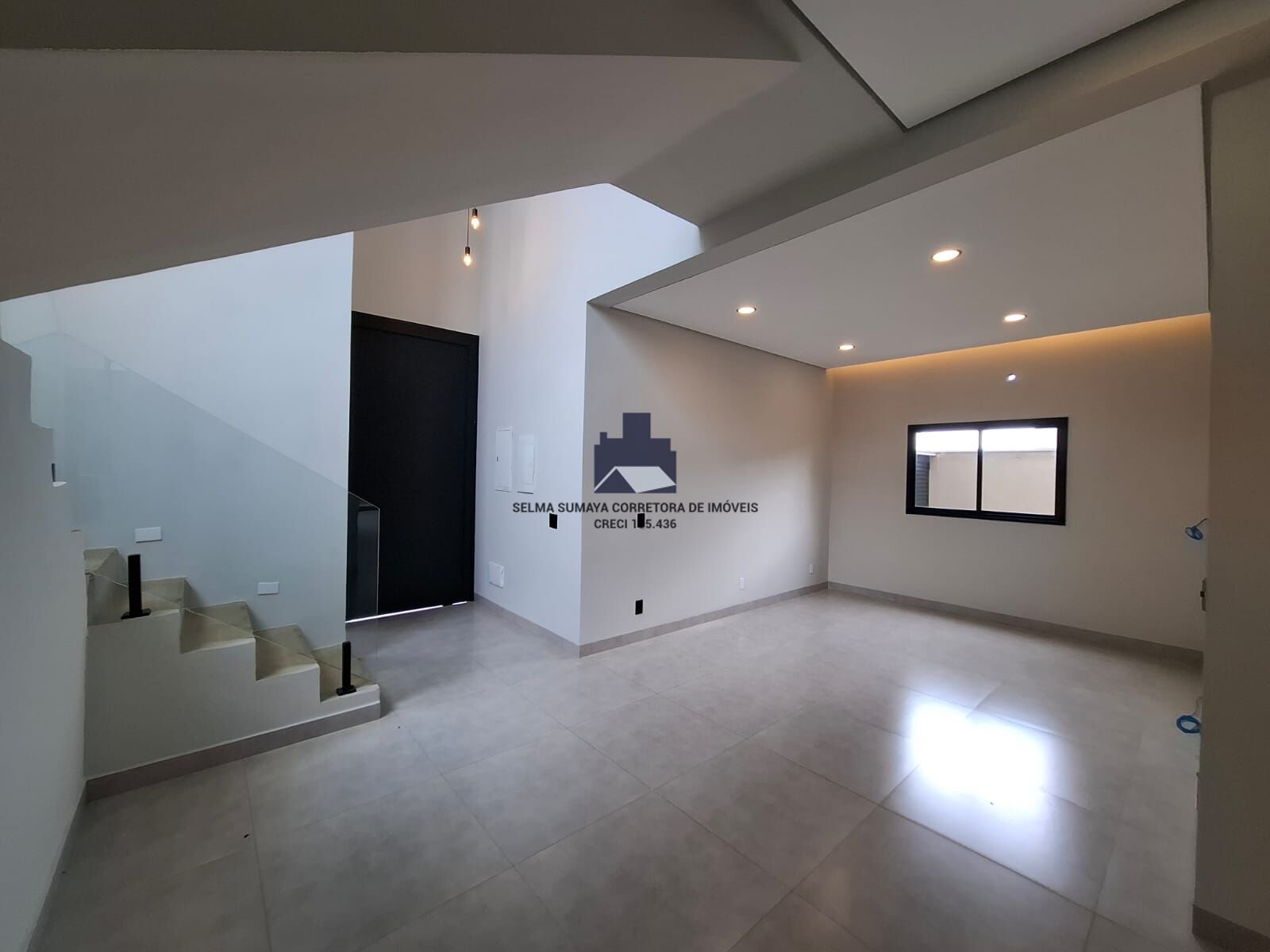 Casa de Condomínio com 3 quartos à venda, 250m² — foto 4 de 31