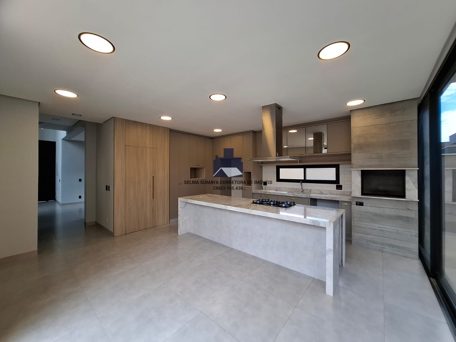 Casa de Condomínio com 3 quartos à venda, 250m² — foto 18 de 31
