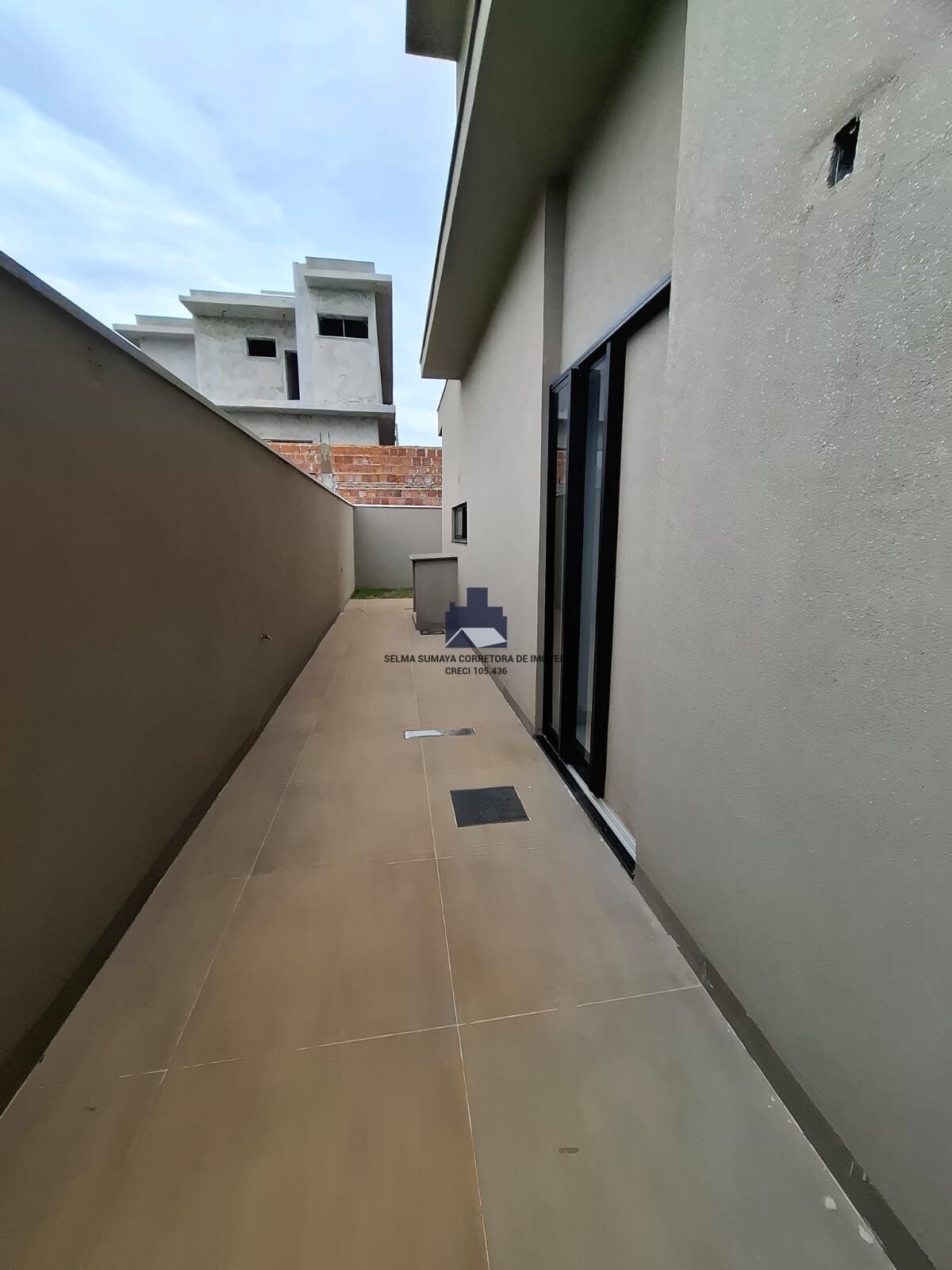 Casa de Condomínio com 3 quartos à venda, 250m² — foto 22 de 31