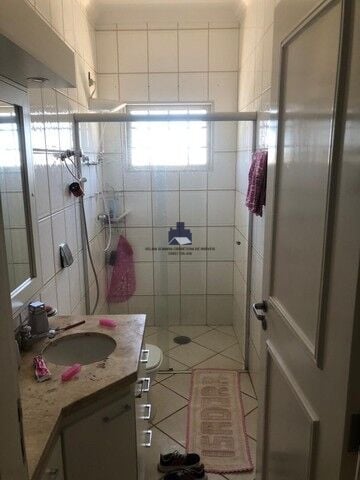 Casa com 3 quartos à venda, 300m² — foto 16 de 17