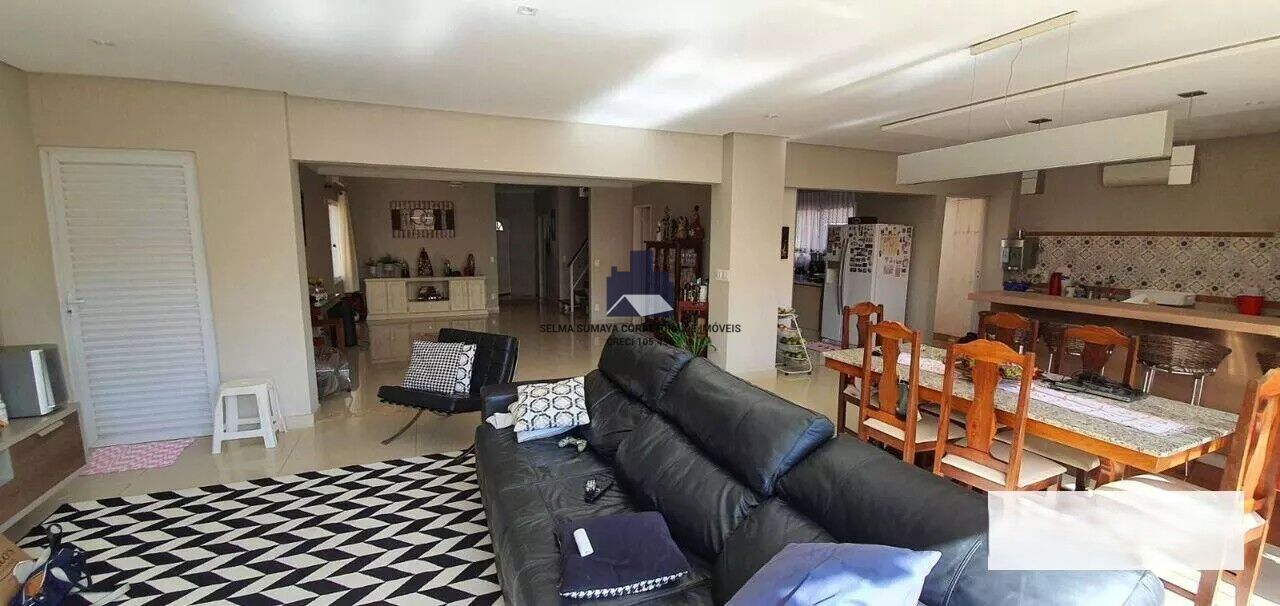 Casa de Condomínio com 3 quartos à venda, 260m² — foto 13 de 19