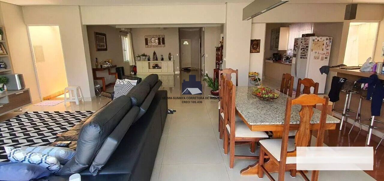 Casa de Condomínio com 3 quartos à venda, 260m² — foto 7 de 19