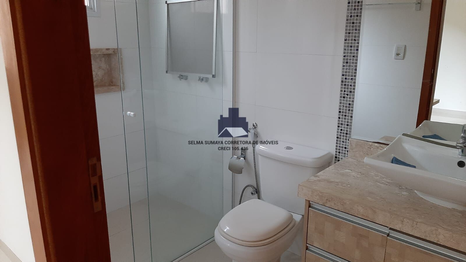 Casa de Condomínio com 3 quartos à venda, 230m² — foto 16 de 44