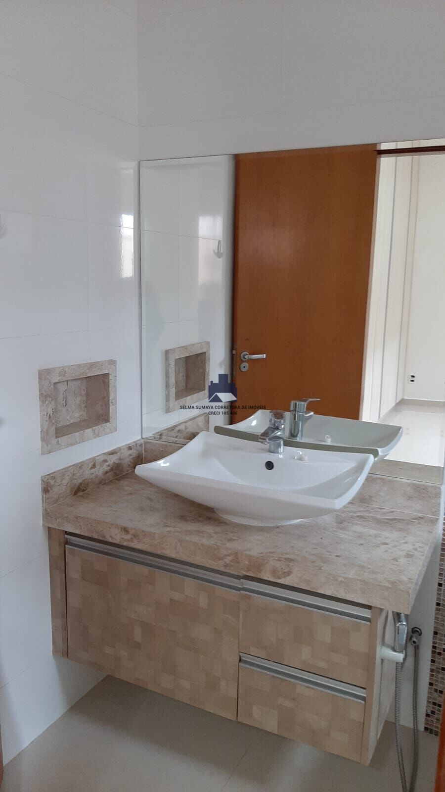 Casa de Condomínio com 3 quartos à venda, 230m² — foto 23 de 44