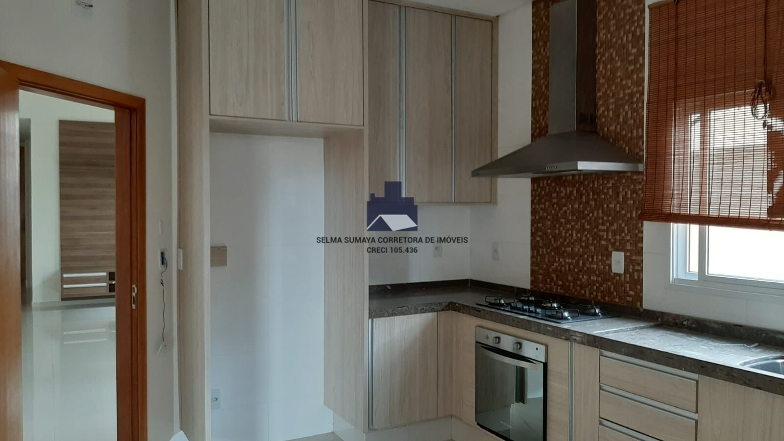 Casa de Condomínio com 3 quartos à venda, 230m² — foto 4 de 44