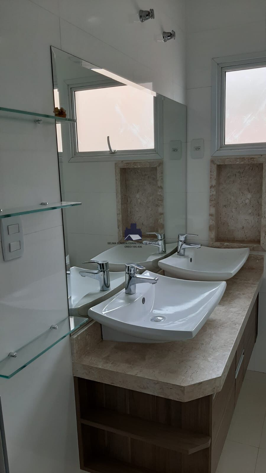 Casa de Condomínio com 3 quartos à venda, 230m² — foto 8 de 44