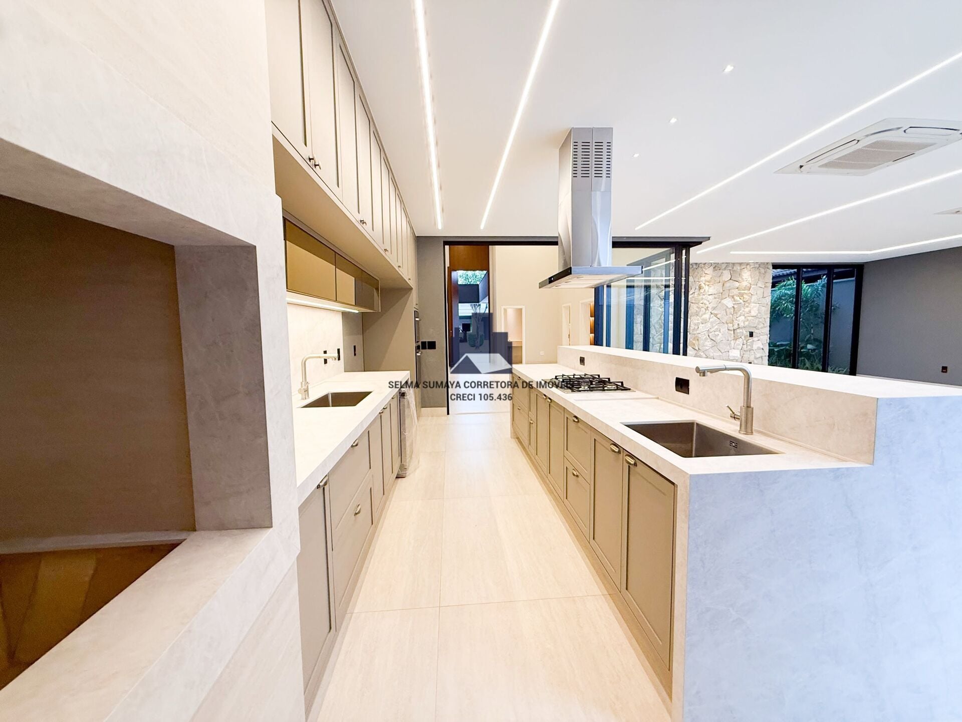Casa de Condomínio com 4 quartos à venda, 330m² — foto 5 de 19