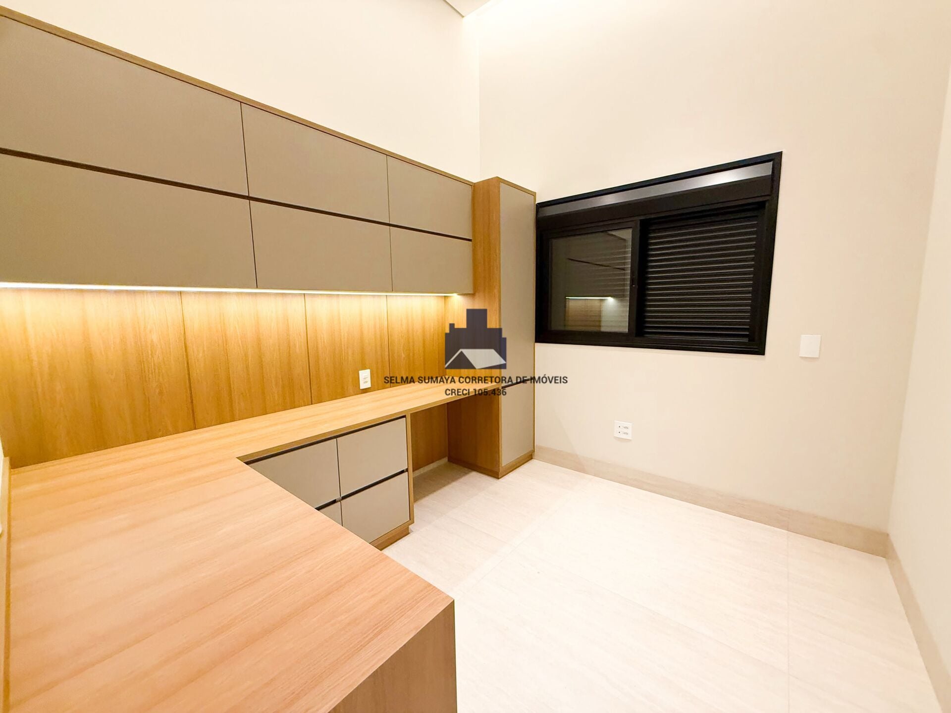 Casa de Condomínio com 4 quartos à venda, 330m² — foto 7 de 19
