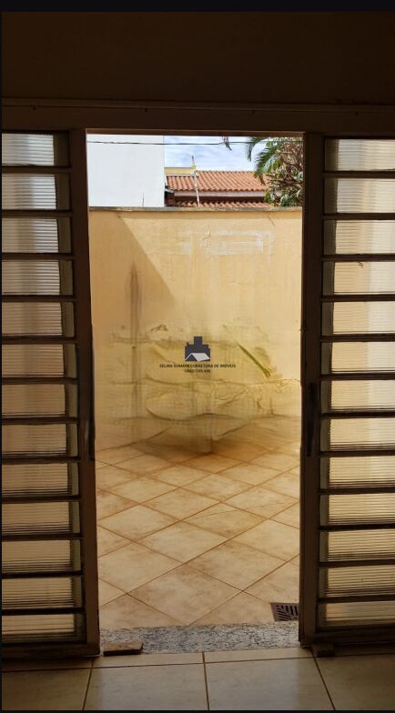 Casa com 3 quartos à venda, 270m² — foto 14 de 19