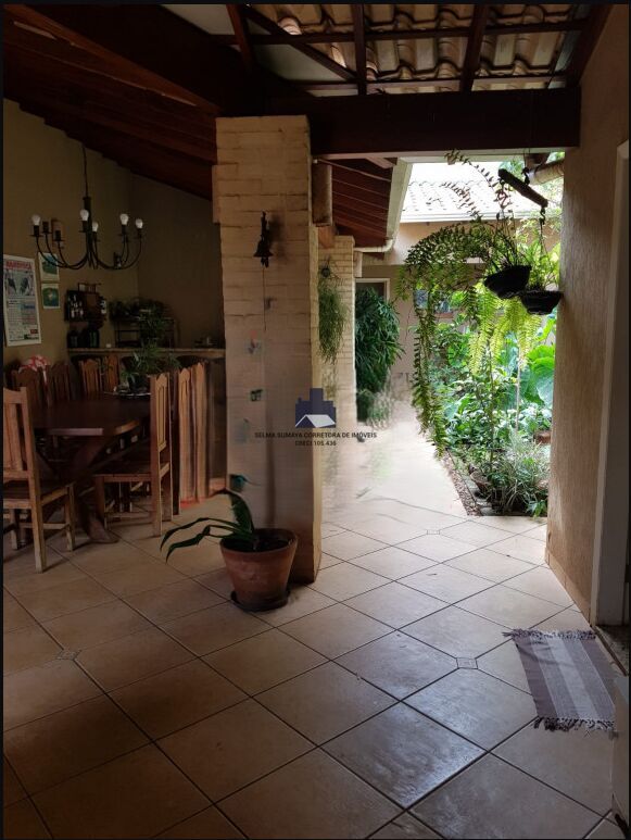 Casa com 3 quartos à venda, 270m² — foto 5 de 19