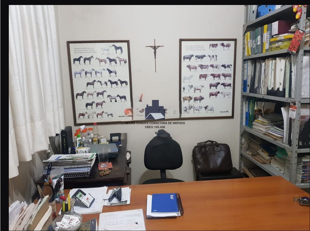 Casa com 3 quartos à venda, 270m² — foto 4 de 19